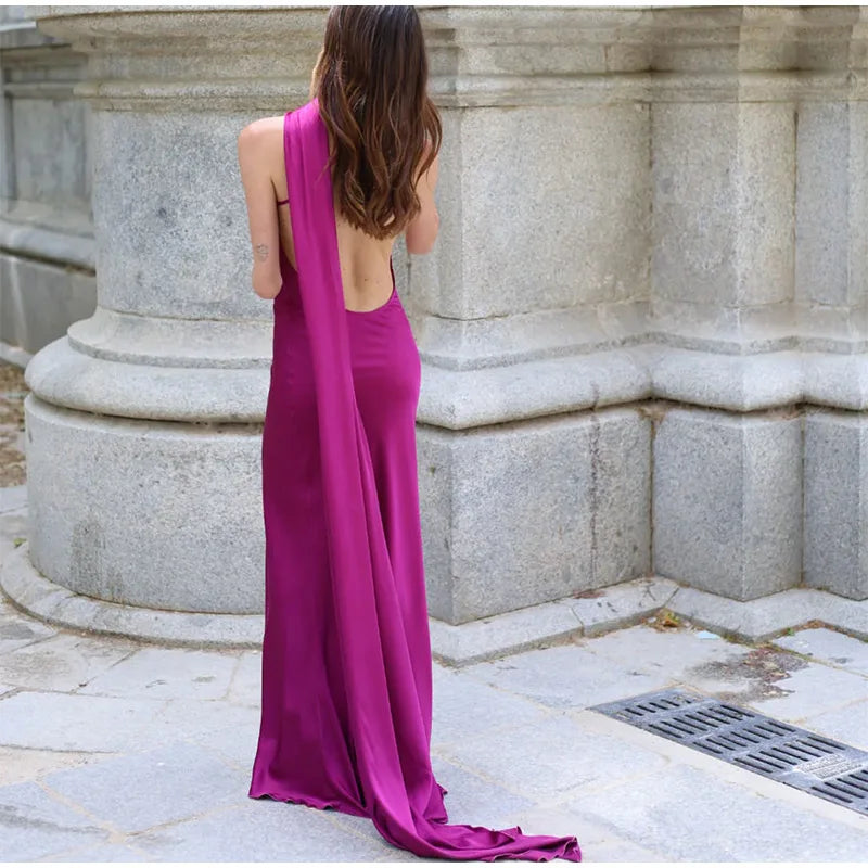 Robe Élégance Drapée – Collection Prestige