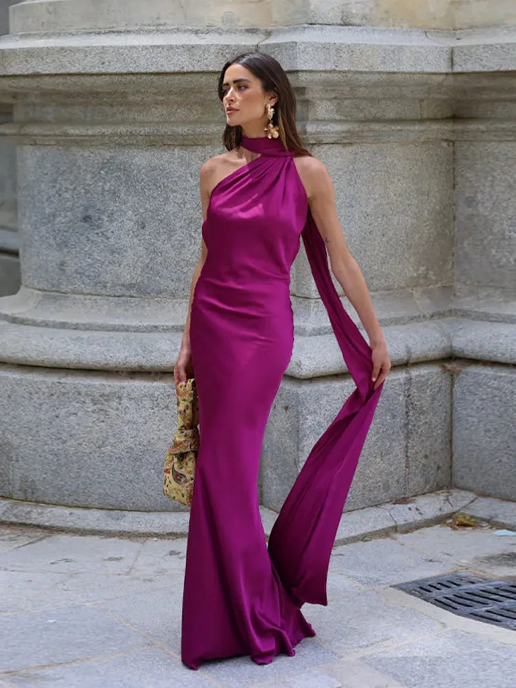 Robe Élégance Drapée – Collection Prestige
