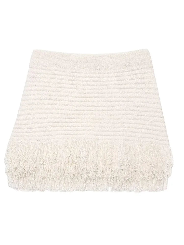 Ensemble “Coconut Chic” – Haut & Jupe Frangés en Crochet