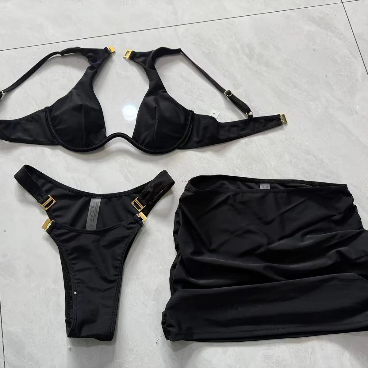 Ensemble bikini Selena – 3 pièces avec jupe
