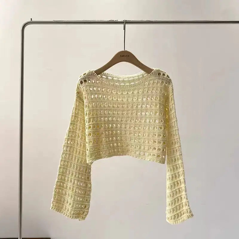 Haut de plage en crochet style poncho, léger et fluide pour l’été