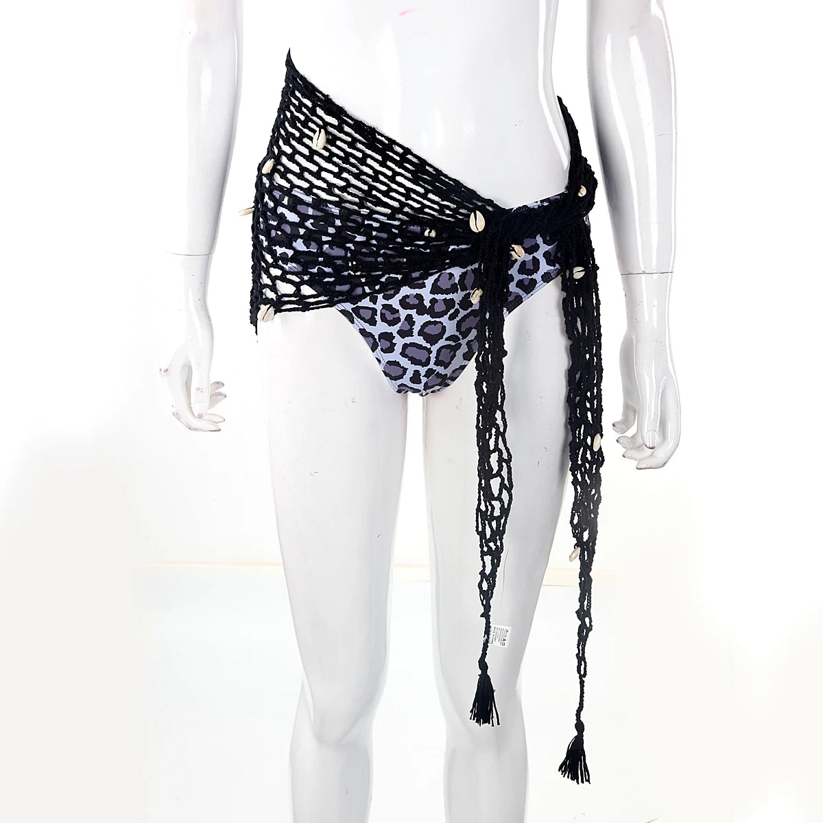 Châle Naïka bleu en crochet léger avec détails coquillages