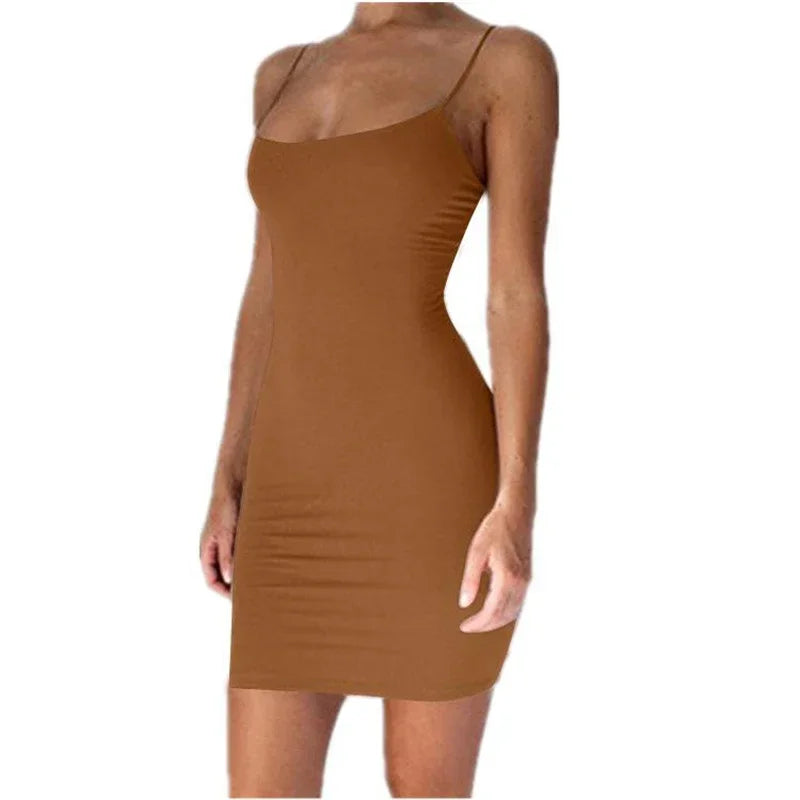 Robe Essentielle – Minimaliste & Féminine