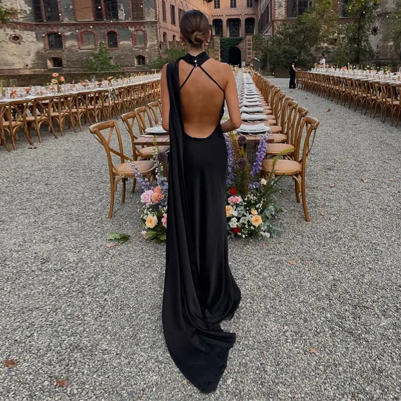 Robe Élégance Drapée – Collection Prestige