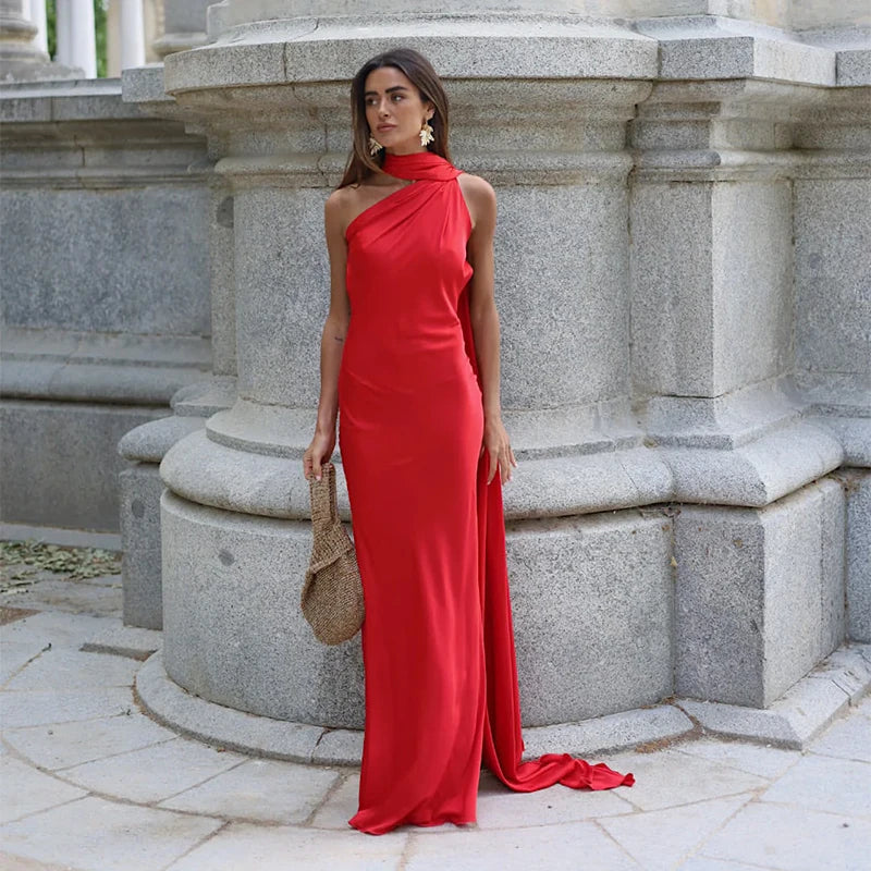 Robe Élégance Drapée – Collection Prestige
