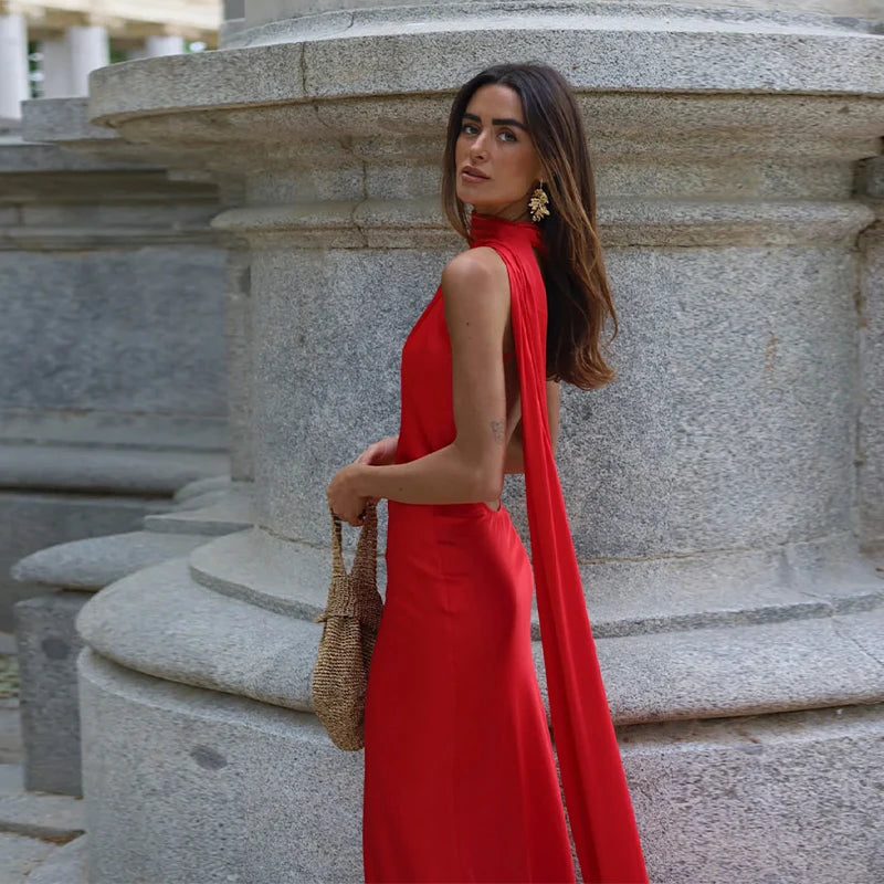 Robe Élégance Drapée – Collection Prestige