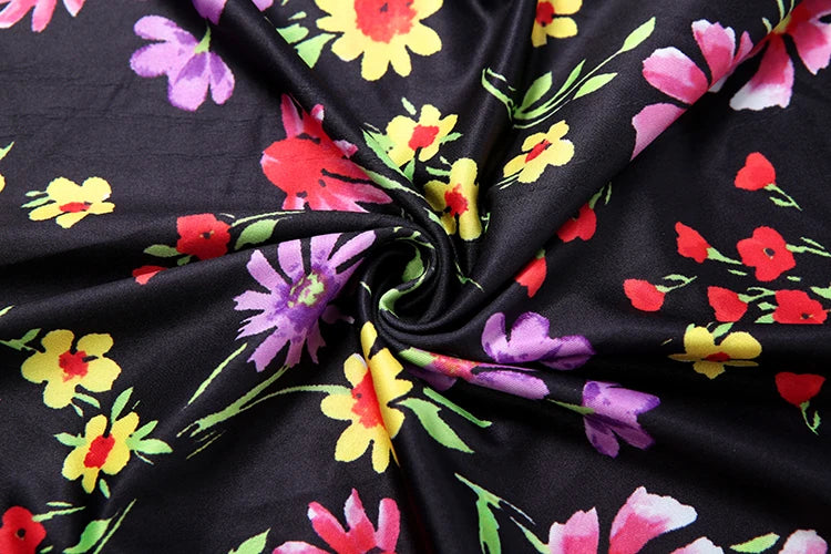 Robe Fleurie Yara – Mini robe noire imprimé floral