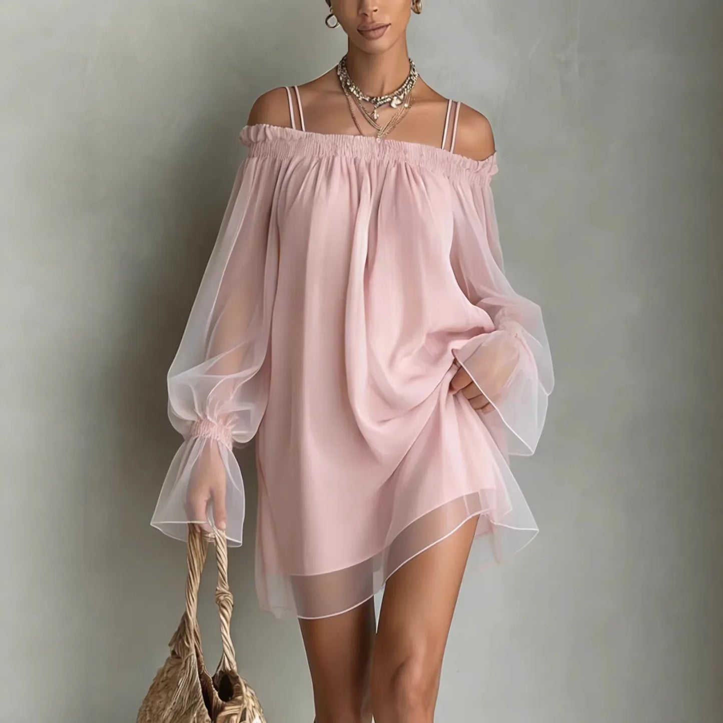 Robe Rose Élya – Mini robe fluide épaules dégagées